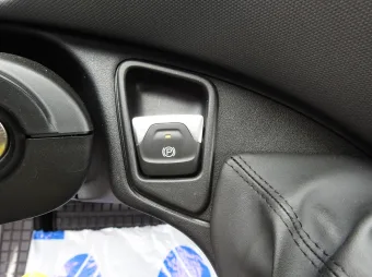 Iveco Daily kontener 10 palet 180KM 577306 - fotel kierowcy