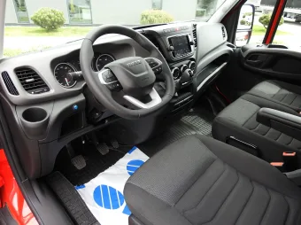 Iveco Daily kontener 10 palet 180KM 577306 - srodek
