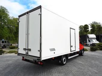 Iveco Daily kontener 10 palet 180KM 577306 - tyl