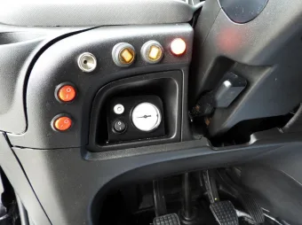 Iveco Daily kontener winda 8 palet 180KM 483394 - wnetrze