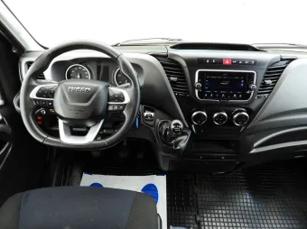 Iveco Daily kontener winda 8 palet 180KM 483394 - wnetrze