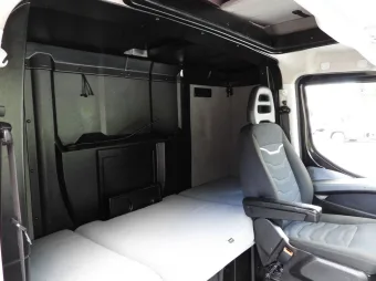 Iveco Daily kontener winda 8 palet 180KM 483394 - zewnatrz