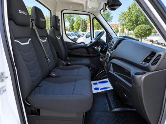 Iveco Daily skrzynia 10 palet 180KM 387293 - konsola