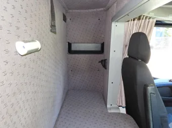 Iveco Daily skrzynia plandeka 8 palet 180KM 446600 - detal