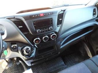 Iveco Daily skrzynia plandeka 10 palet 180KM 472897 - detal