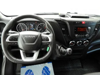 Iveco Daily skrzynia plandeka 8 palet 180KM 494459 - detal