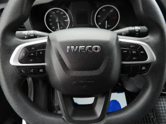 Iveco Daily skrzynia plandeka 8 palet 180KM 505903 - detal