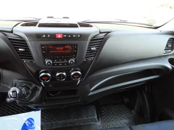 Iveco Daily skrzynia plandeka 10 palet 180KM 388946 - drzwi