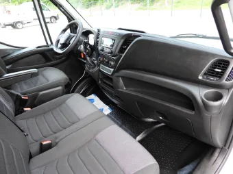 Iveco Daily skrzynia plandeka 10 palet 180KM 473187 - drzwi
