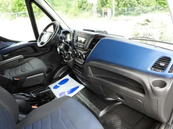 Iveco Daily skrzynia plandeka 8 palet 180KM 250675 - fotel kierowcy