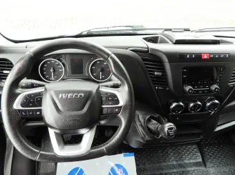 Iveco Daily skrzynia plandeka 10 palet 180KM 372228 - fotele