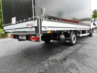 Iveco Daily skrzynia plandeka 10 palet 180KM 372228 - kierownica