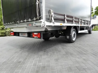 Iveco Daily skrzynia plandeka 10 palet 180KM 376946 - kierownica