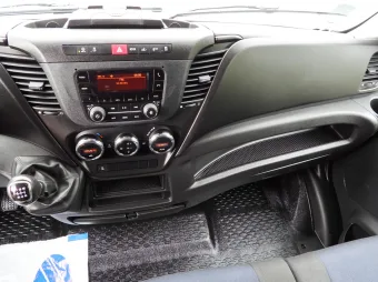 Iveco Daily skrzynia plandeka 10 palet 180KM 372228 - konsola