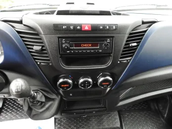 Iveco Daily skrzynia plandeka 8 palet 180KM 282410 - lewarek