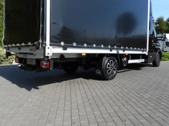 Iveco Daily skrzynia plandeka 8 palet 180KM 446600 - panel