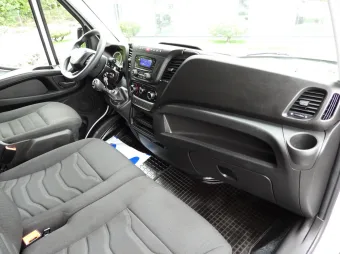 Iveco Daily skrzynia plandeka 8 palet 180KM 505903 - pasazer