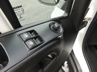 Iveco Daily skrzynia plandeka 10 palet 180KM 346660 - radio
