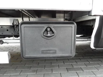 Iveco Daily skrzynia plandeka 8 palet 180KM 440376 - radio