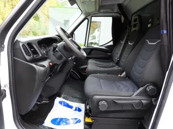 Iveco Daily skrzynia plandeka 8 palet 180KM 440376 - radio