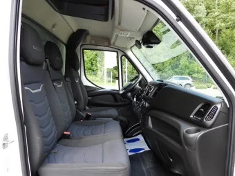 Iveco Daily skrzynia plandeka 10 palet 180KM 419085 - schowki