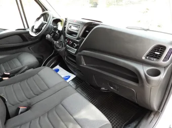 Iveco Daily skrzynia plandeka 8 palet 180KM 473000 - schowki