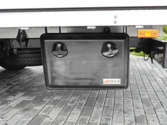 Iveco Daily skrzynia plandeka 10 palet 180KM 372228 - siedzenia