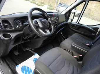 Iveco Daily skrzynia plandeka 10 palet 180KM 350891 - srodek