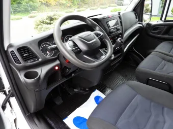 Iveco Daily skrzynia plandeka 8 palet 180KM 440376 - srodek
