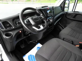Iveco Daily skrzynia plandeka 8 palet 180KM 494459 - srodek