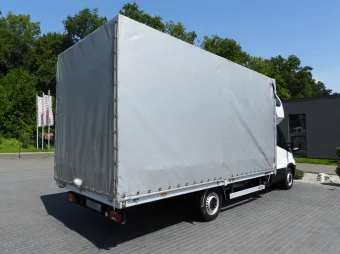 Iveco Daily skrzynia plandeka 10 palet 180KM 388946 - tyl zabudowy