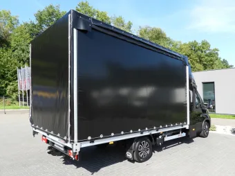 Iveco Daily skrzynia plandeka 8 palet 180KM 446600 - tyl zabudowy