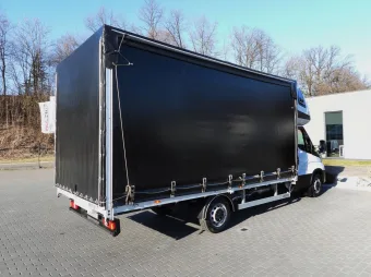 Iveco Daily skrzynia plandeka 10 palet 180KM 472897 - tyl zabudowy