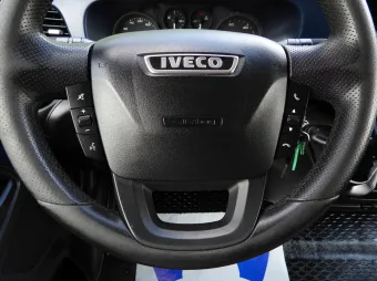 Iveco Daily skrzynia plandeka 8 palet 180KM 250675 - wnetrze