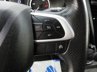 Iveco Daily skrzynia plandeka 10 palet 180KM 346660 - wnetrze