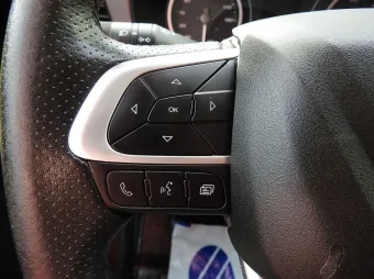 Iveco Daily skrzynia plandeka 10 palet 180KM 378090 - wnetrze