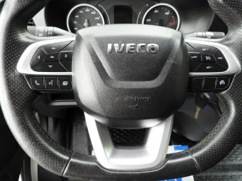 Iveco Daily skrzynia plandeka 10 palet 180KM 372228 - wyposazenie
