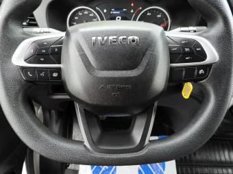 Iveco Daily skrzynia plandeka 10 palet 180KM 376946 - wyposazenie