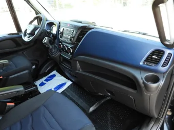 Iveco Daily skrzynia plandeka 8 palet 180KM 446600 - wyposazenie
