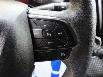 Iveco Daily skrzynia plandeka 8 palet 180KM 473000 - wyposazenie