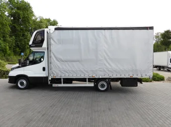 Iveco Daily skrzynia plandeka 10 palet 180KM 473187 - zaladunek