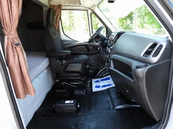 Iveco Daily skrzynia plandeka 8 palet 180KM 458369 - zewnatrz