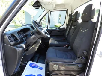 Iveco Daily skrzynia 10 palet 180KM 387293 - siedzenia