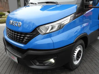 Iveco Daily skrzynia plandeka 10 palet 210KM 489702 - kokpit