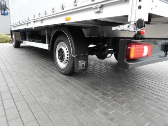 Iveco Daily skrzynia plandeka 10 palet 210KM 489702 - rama