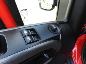 Iveco Daily skrzynia plandeka 11 palet 180KM 517558 - fotele