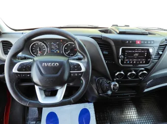 Iveco Daily skrzynia plandeka 11 palet 180KM 517558 - wnetrze