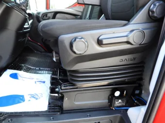 Iveco Daily skrzynia plandeka 11 palet 180KM 517558 - wyposazenie