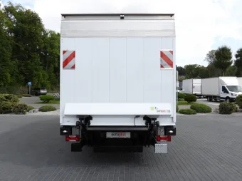 Iveco Daily kontener chłodnia 9 palet 170KM 105236 - bok tyl