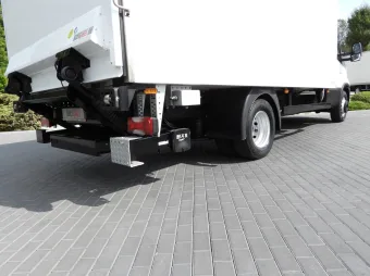 Iveco Daily kontener chłodnia 9 palet 170KM 105236 - fotele